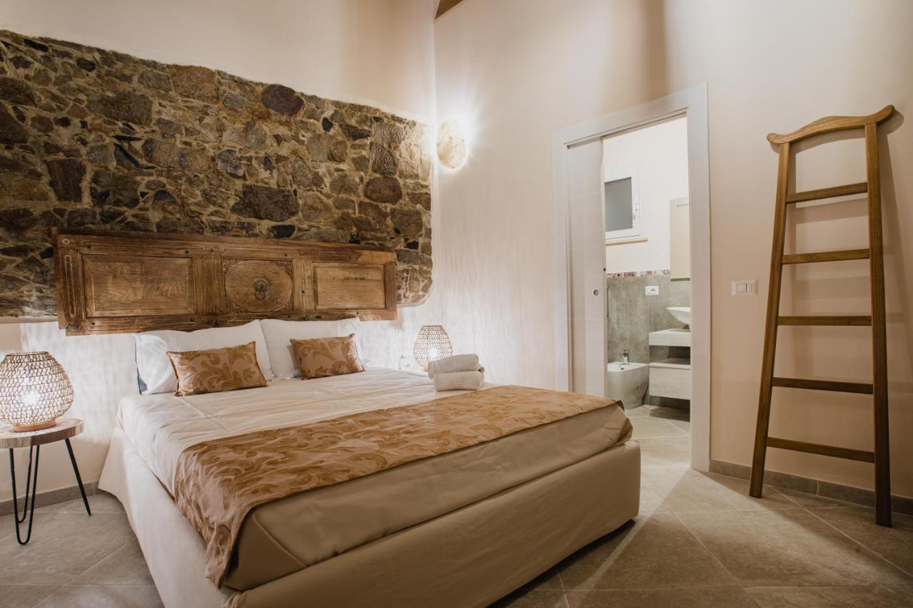 Moon'S Tower Suite&Rooms Portoscuso Extérieur photo