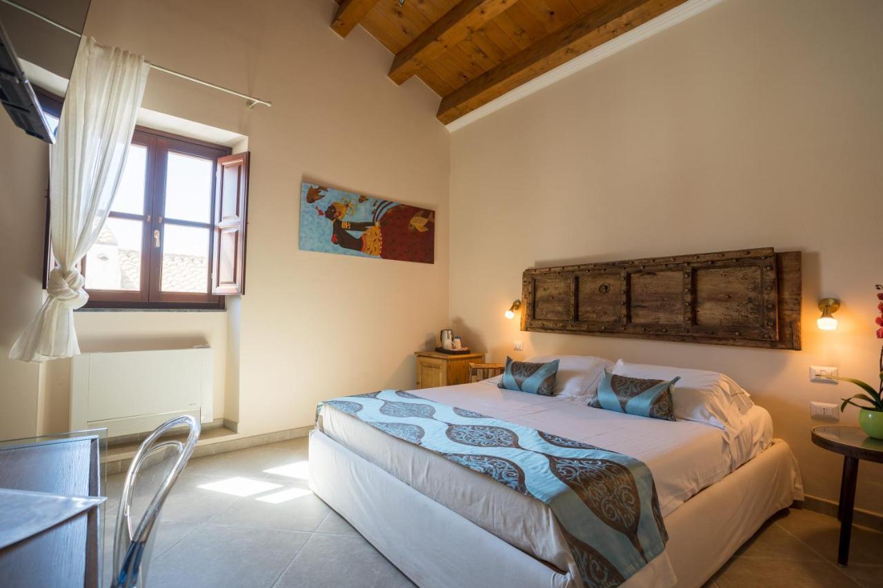 Moon'S Tower Suite&Rooms Portoscuso Extérieur photo