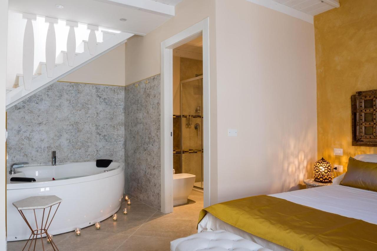 Moon'S Tower Suite&Rooms Portoscuso Extérieur photo